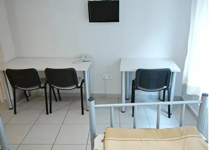 אכסניה Hostelist *