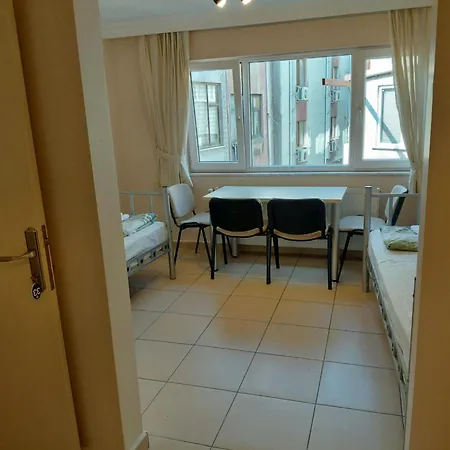 Vandrerhjem Hostelist *